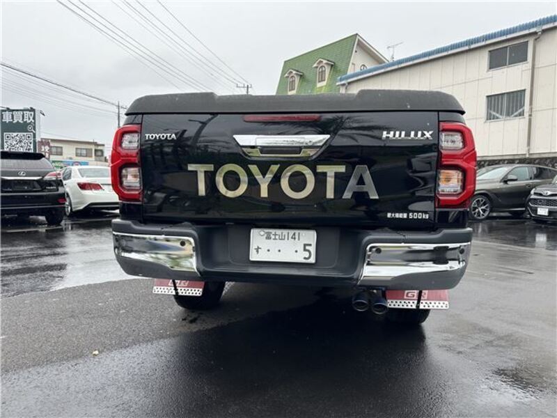HILUX