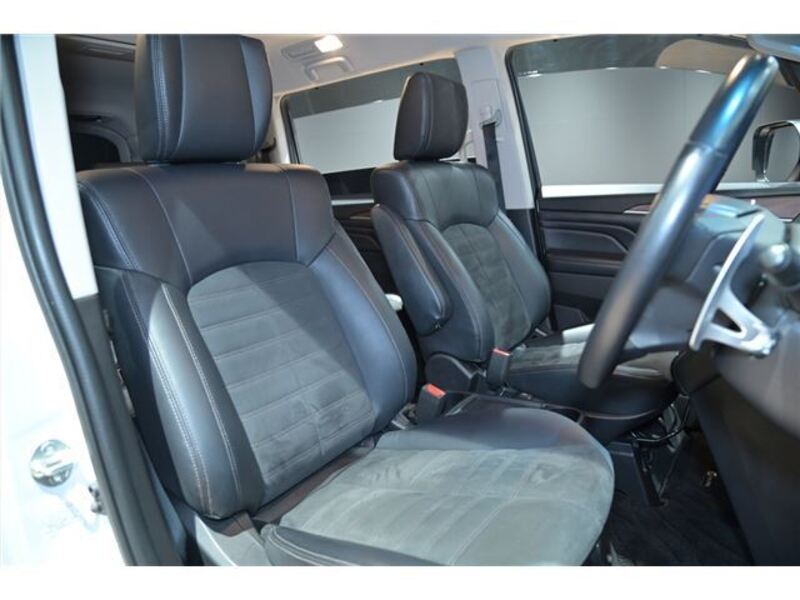 DELICA D5