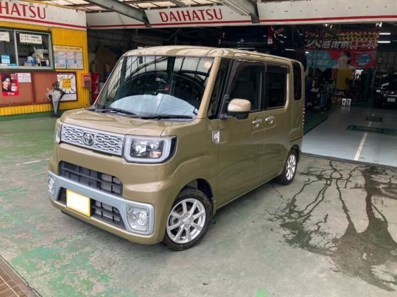 TOYOTA PIXIS MEGA
