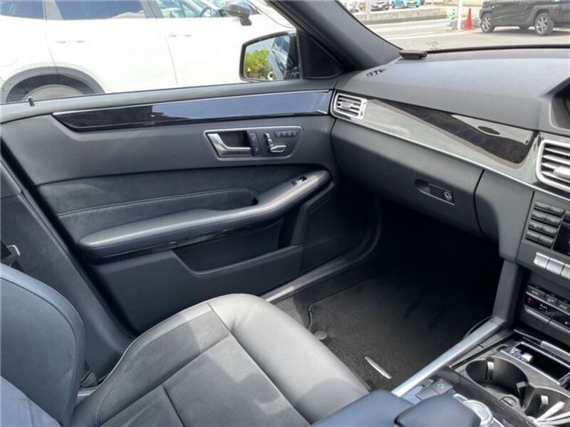 E-CLASS