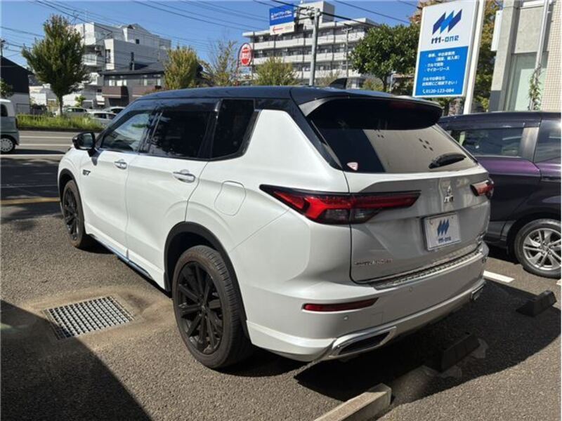 OUTLANDER PHEV