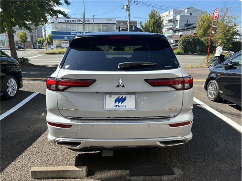 OUTLANDER PHEV