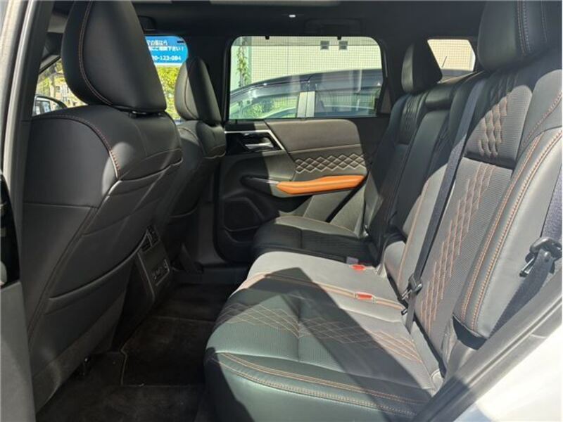 OUTLANDER PHEV