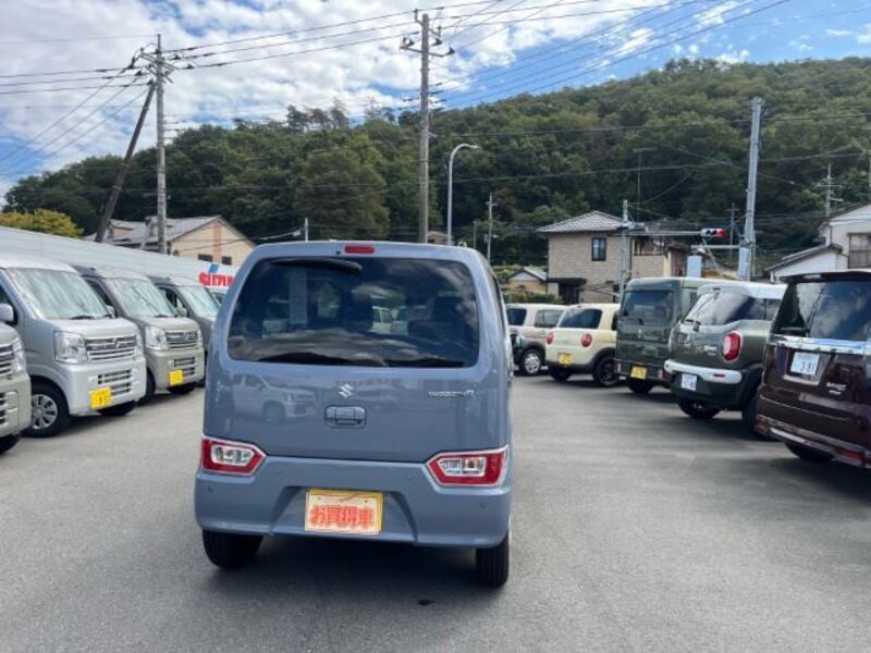 WAGON R