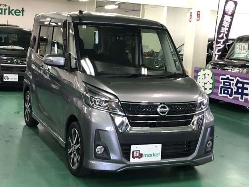 NISSAN DAYZ ROOX
