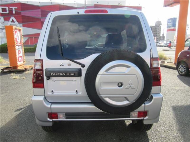 PAJERO MINI