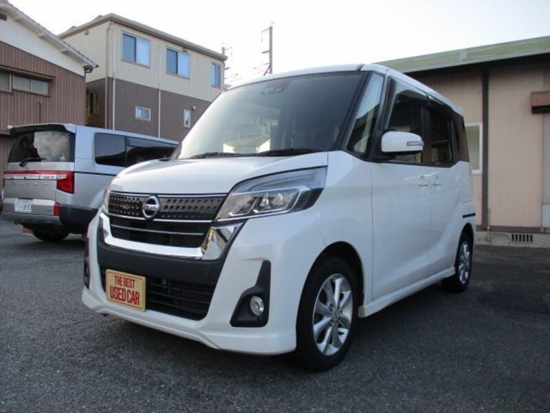 NISSAN DAYZ ROOX