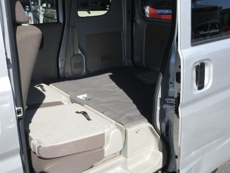 MINICAB VAN