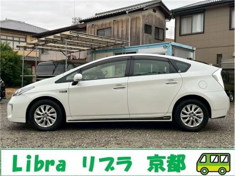 PRIUS PHV