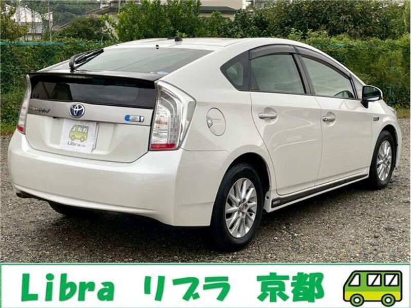 PRIUS PHV