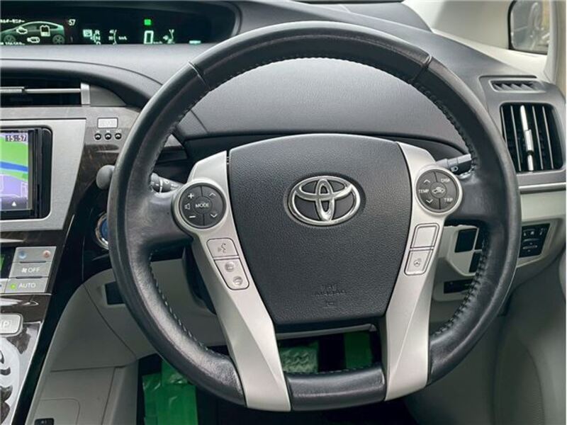 PRIUS PHV