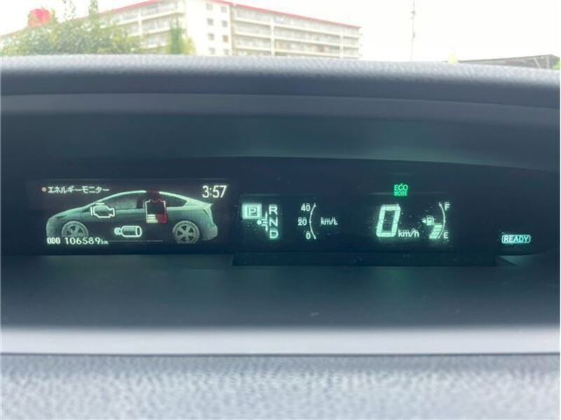PRIUS PHV
