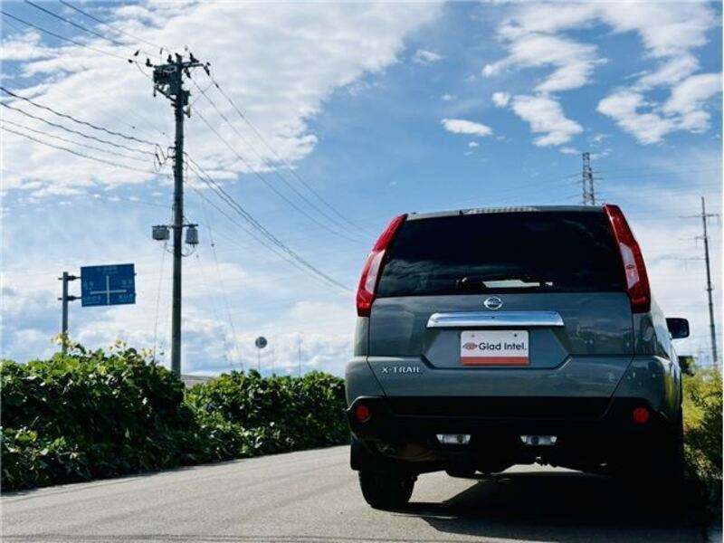 X-TRAIL
