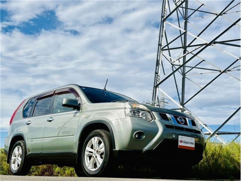 X-TRAIL