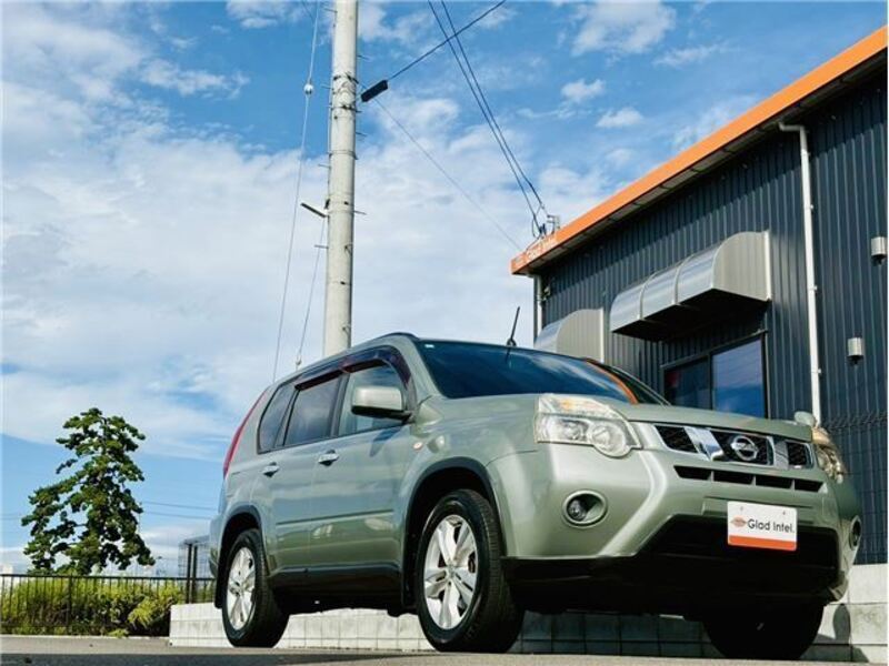 X-TRAIL