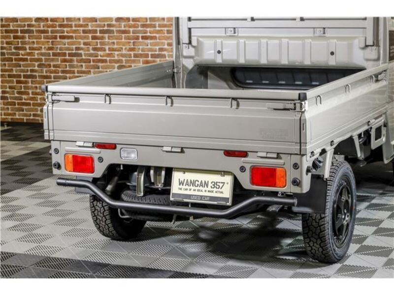 CARRY TRUCK