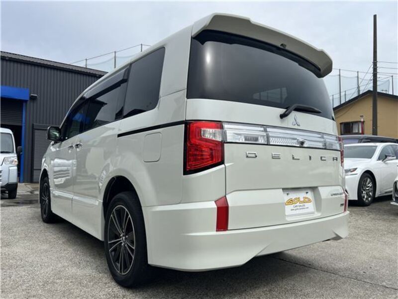DELICA D5