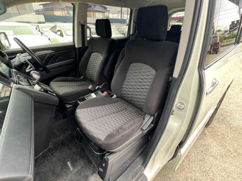 DELICA D5