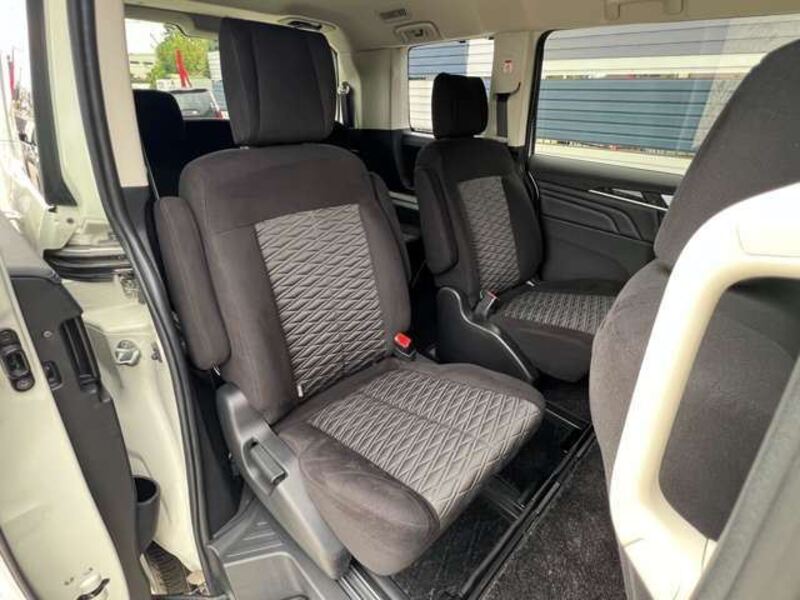 DELICA D5