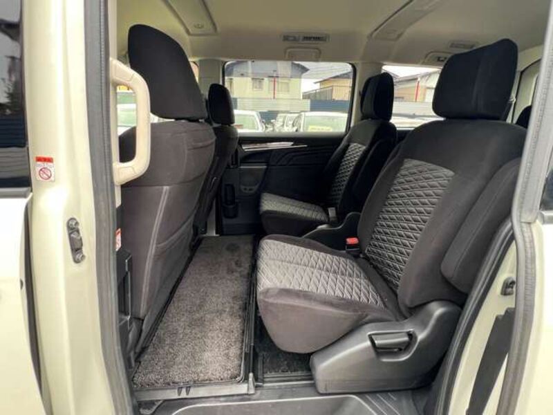 DELICA D5