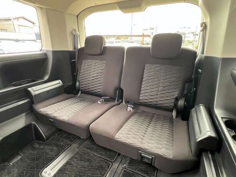 DELICA D5