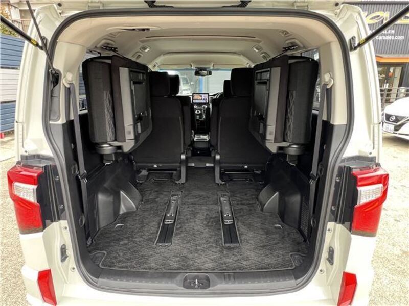 DELICA D5
