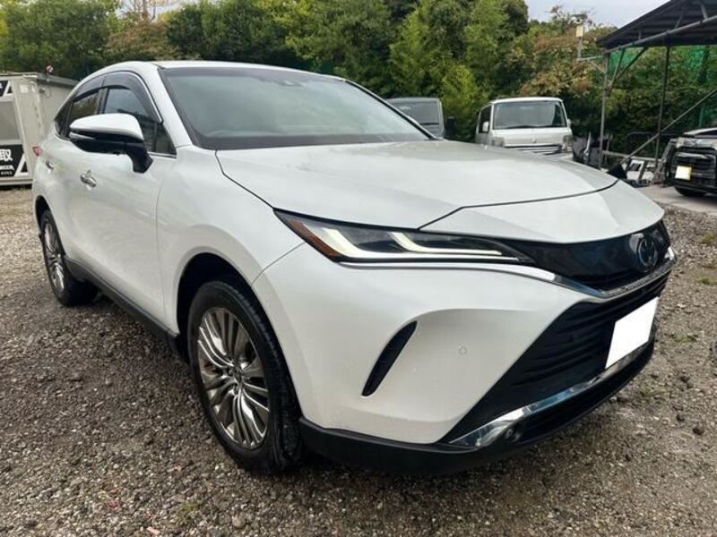TOYOTA HARRIER