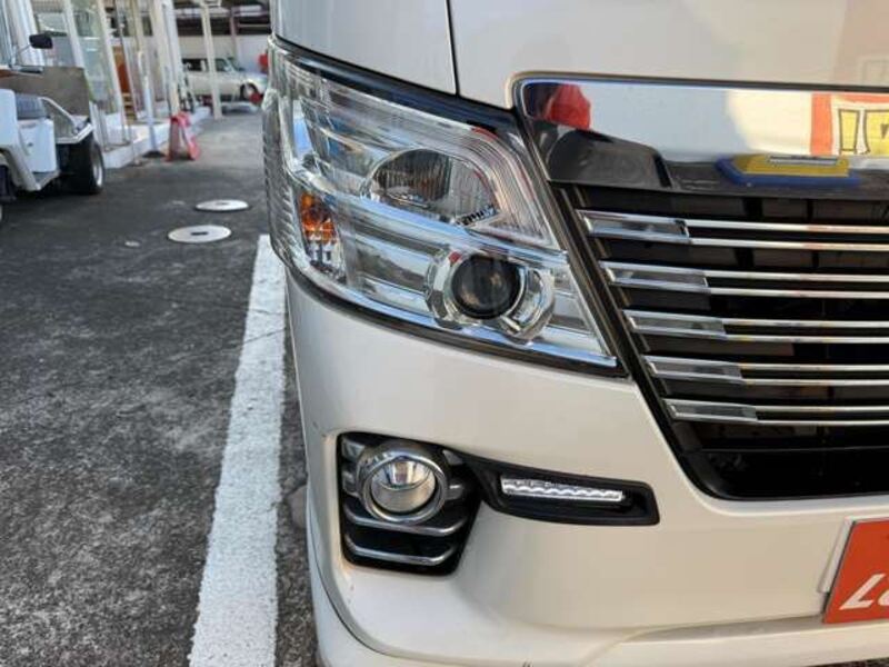 NV350 CARAVAN