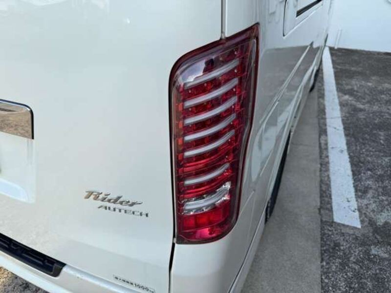 NV350 CARAVAN