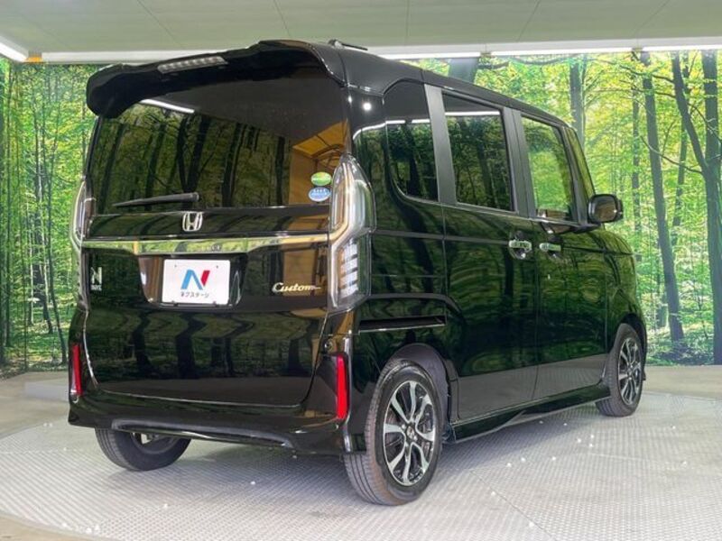 N BOX CUSTOM