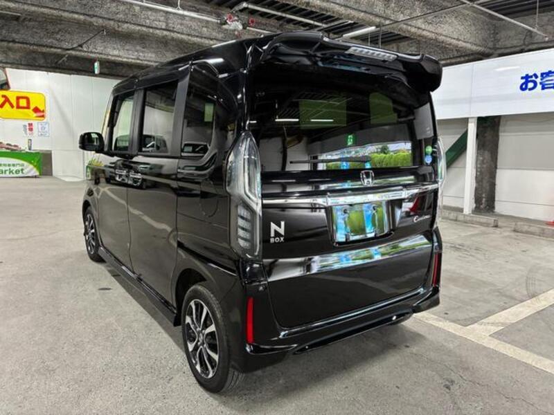 N BOX CUSTOM