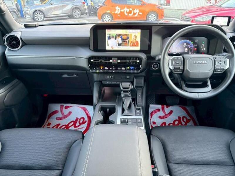 LAND CRUISER 250