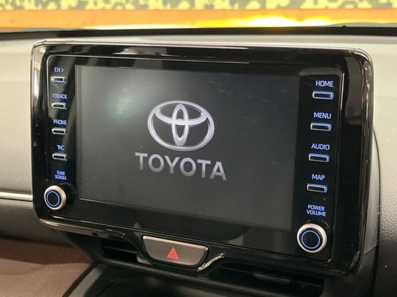 YARIS CROSS