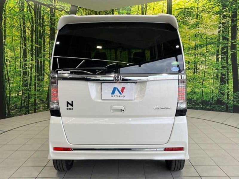 N BOX CUSTOM