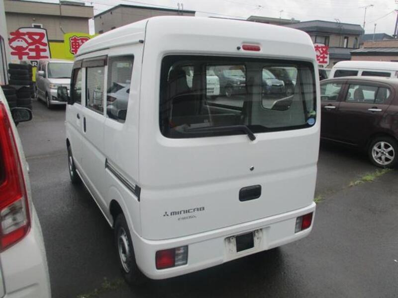 MINICAB VAN