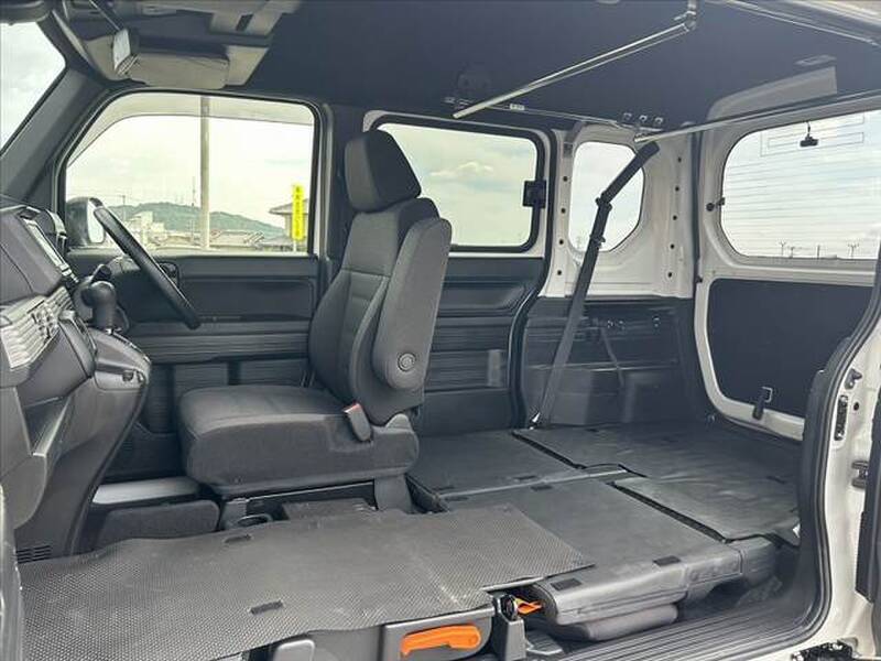 N-VAN