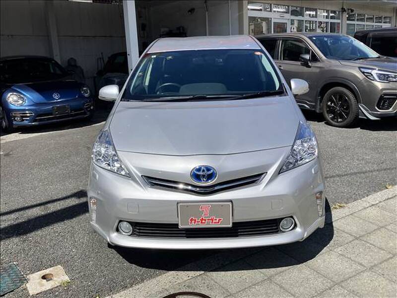 PRIUS ALPHA