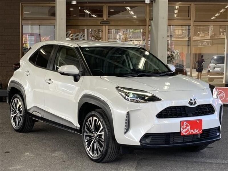 YARIS CROSS