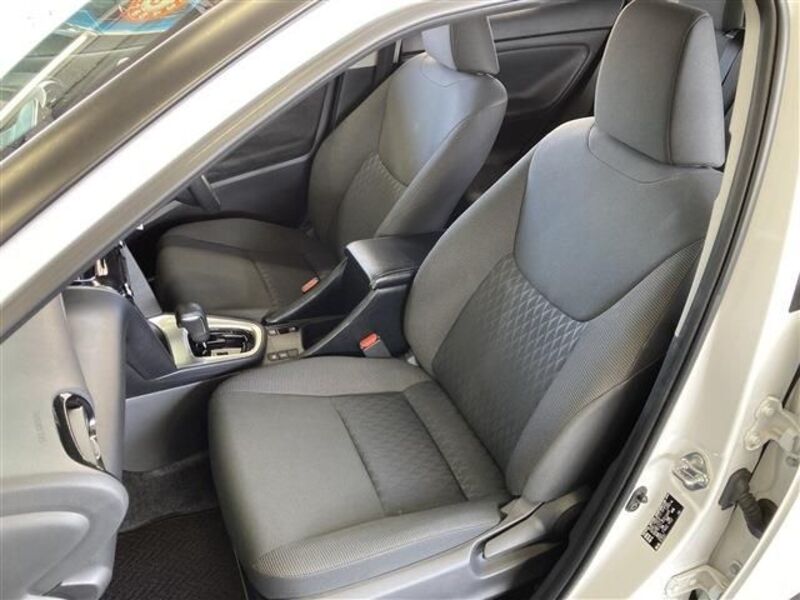 YARIS CROSS