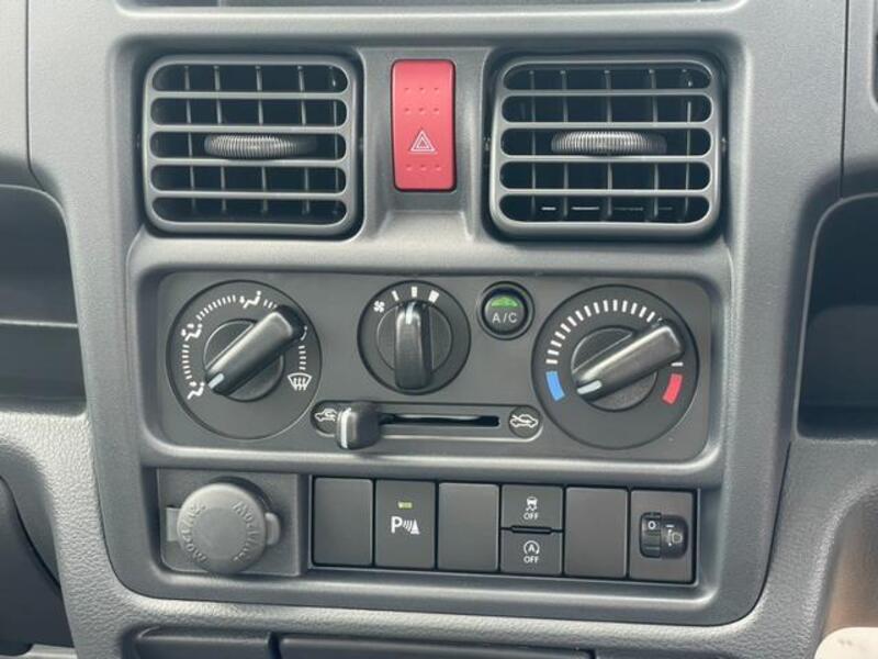 MINICAB TRUCK