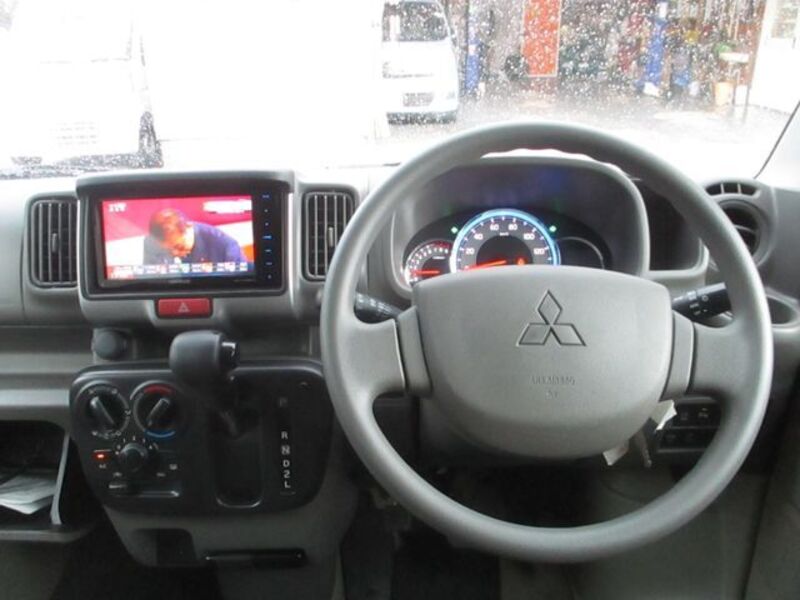MINICAB VAN