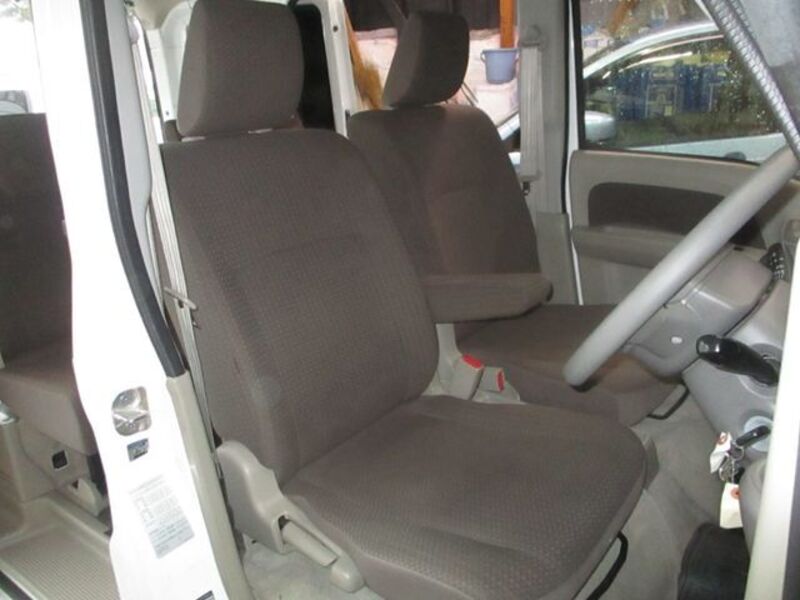 MINICAB VAN