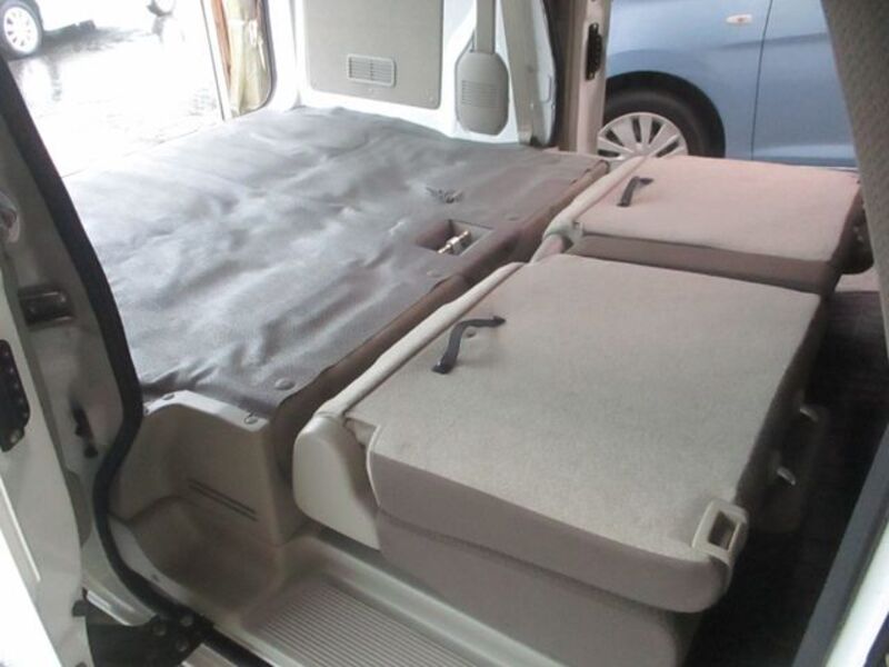 MINICAB VAN