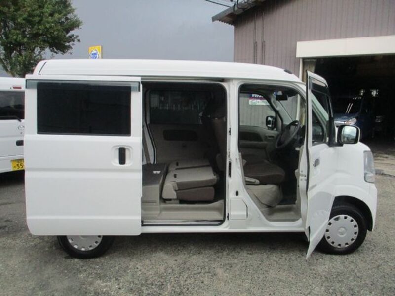 MINICAB VAN