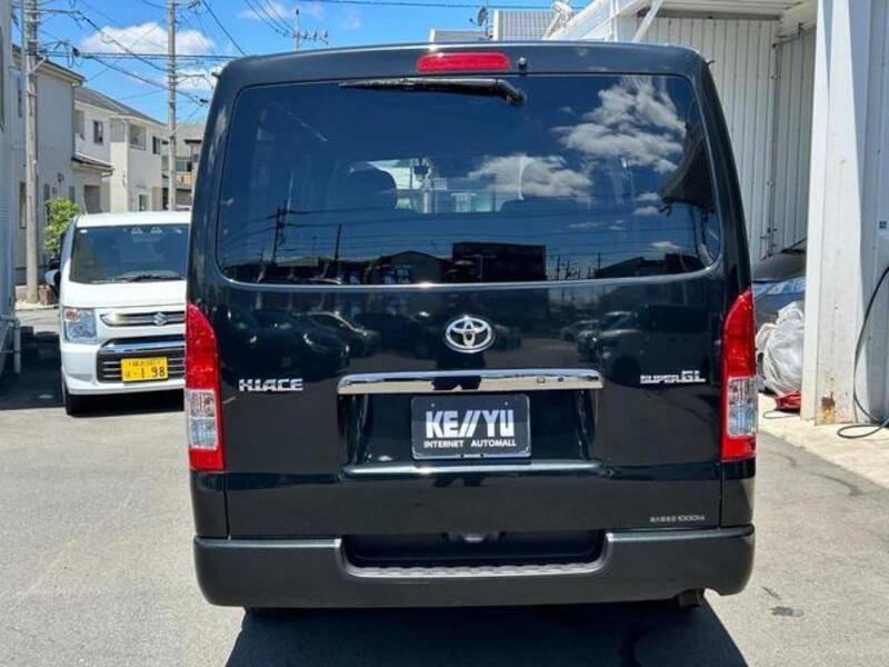 HIACE VAN