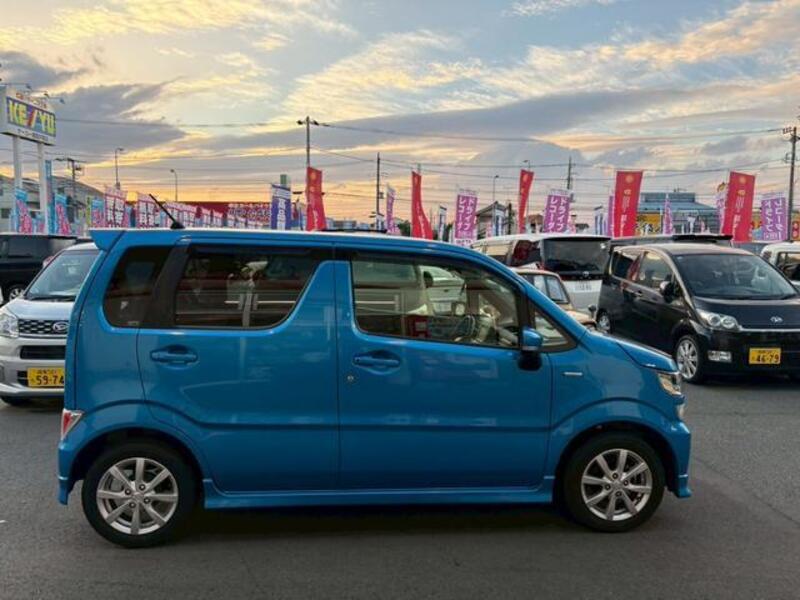 WAGON R