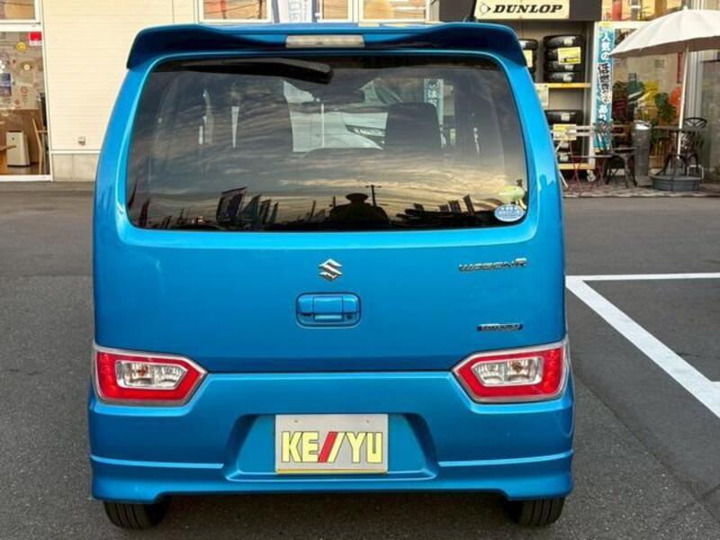 WAGON R