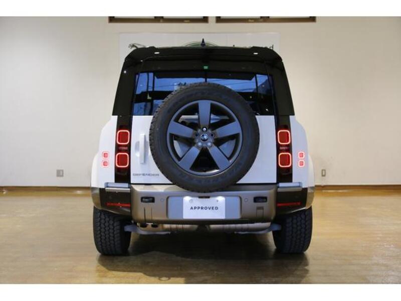 DEFENDER