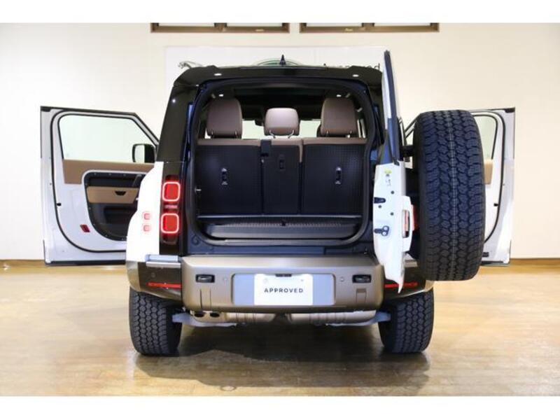 DEFENDER