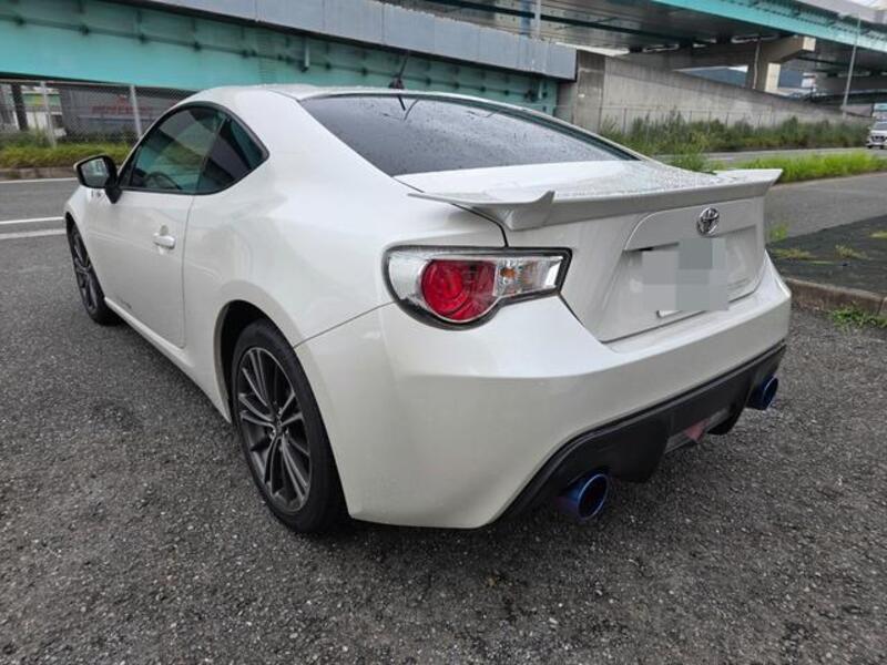 86